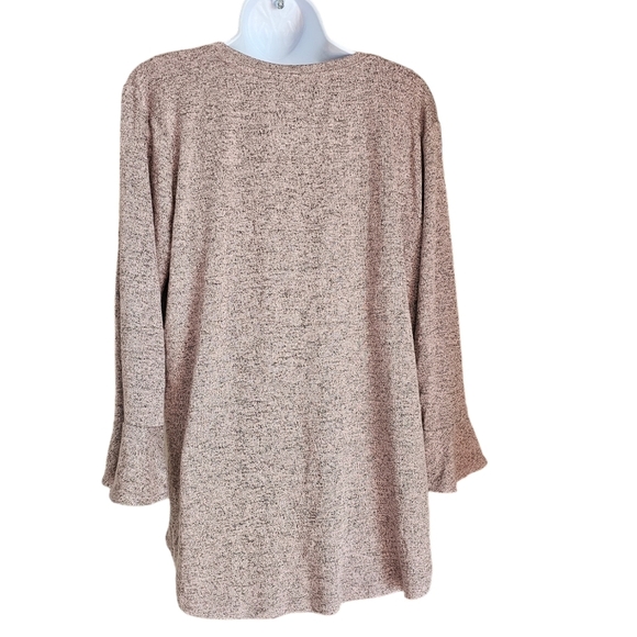 Maurices XL NWT pink black top bell sleeves - Picture 2 of 3
